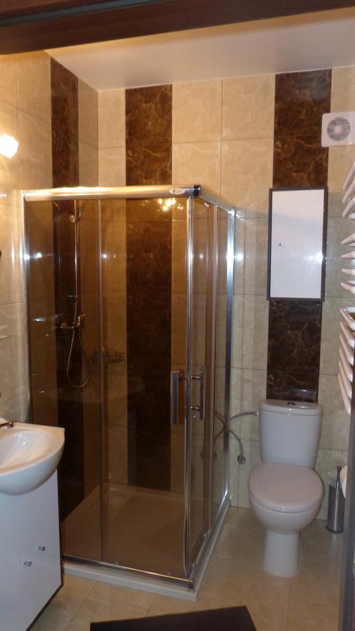 Hotel Irys ลูบลิน ภายนอก รูปภาพ